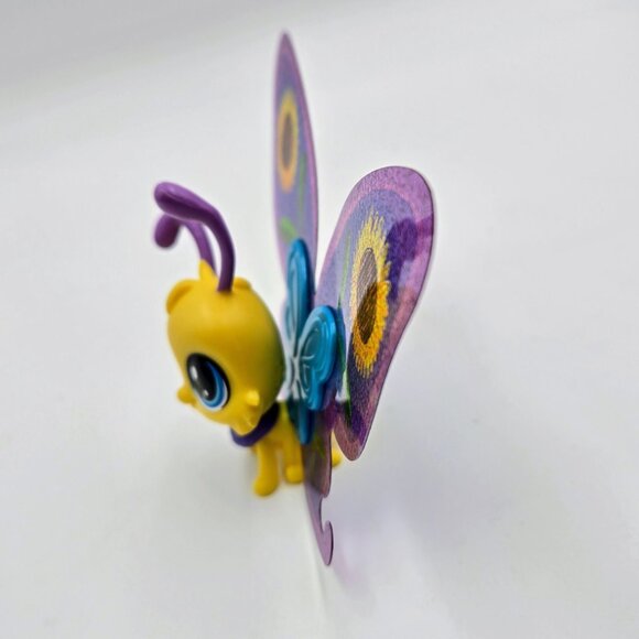 Littlest Pet Shop LPS Jake Butterflew Butterfly #3-69 2018 Sunflower Insect Fanc - Picture 3 of 9